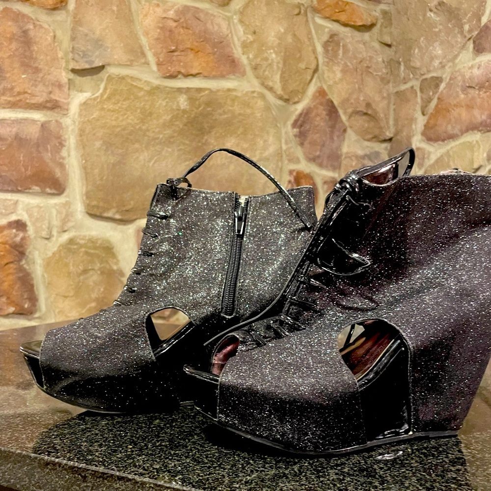 Bumper Black Shimmer Bootie String Up Wedge Size 9 - image 1